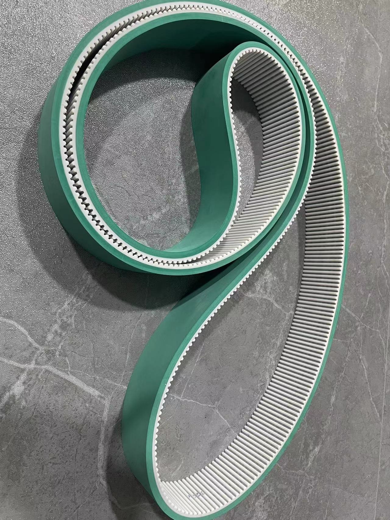 PU同步帶與傳動效率：如何提升生產(chǎn)速度