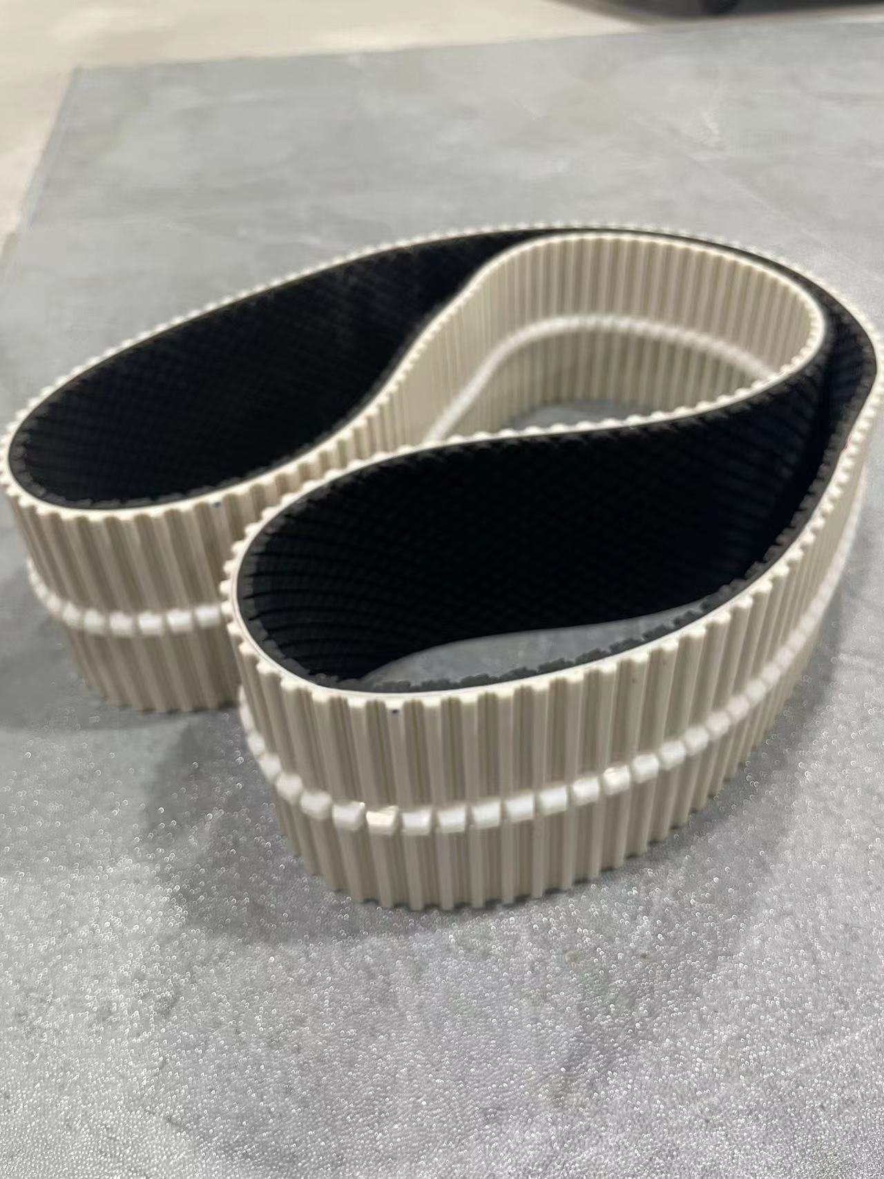 PU<a href='http://yiemit.com/' target='_blank'><u>同步帶</u></a>