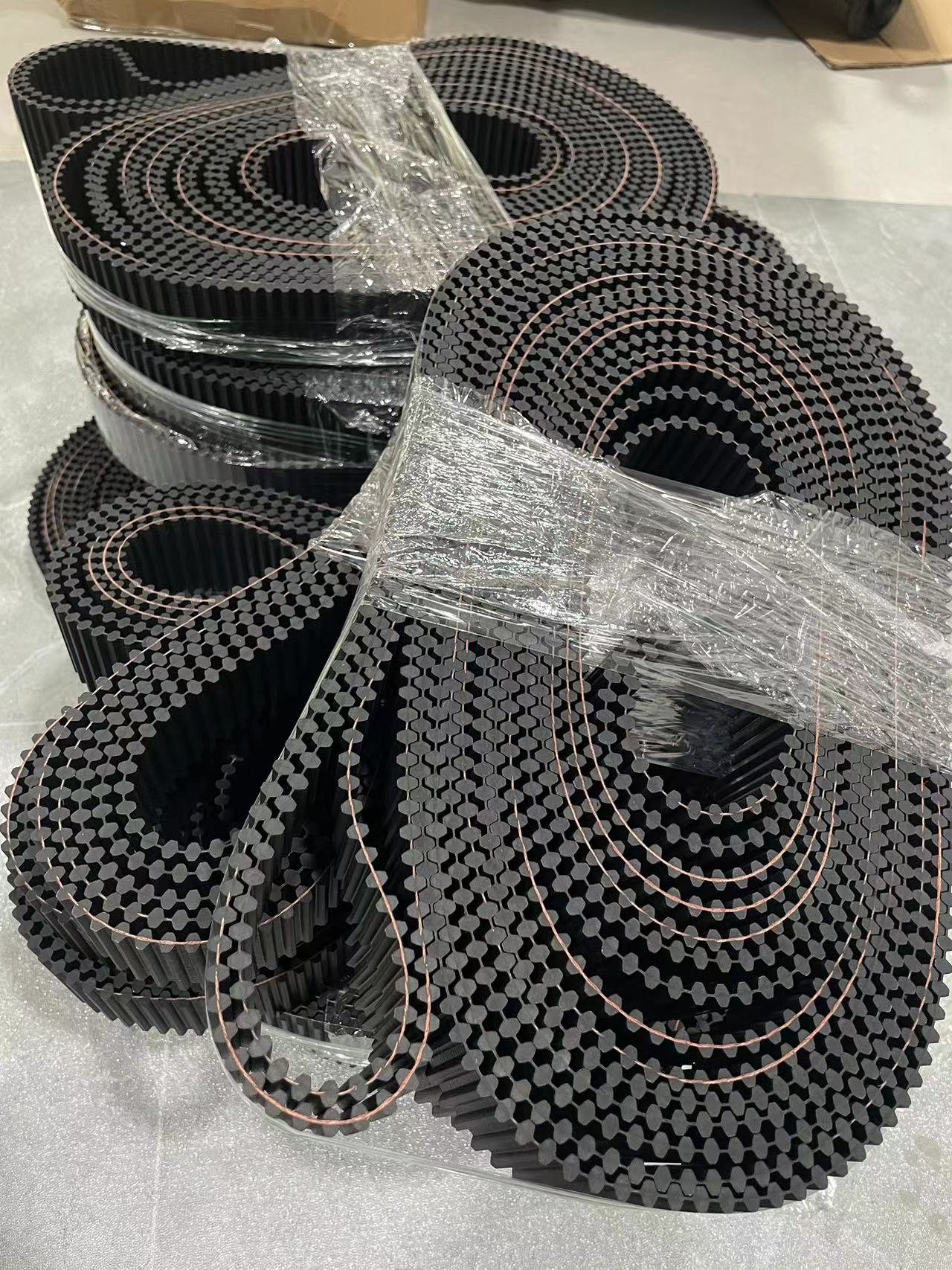 <a href='http://yiemit.com/' target='_blank'><u>橡膠同步帶</u></a>