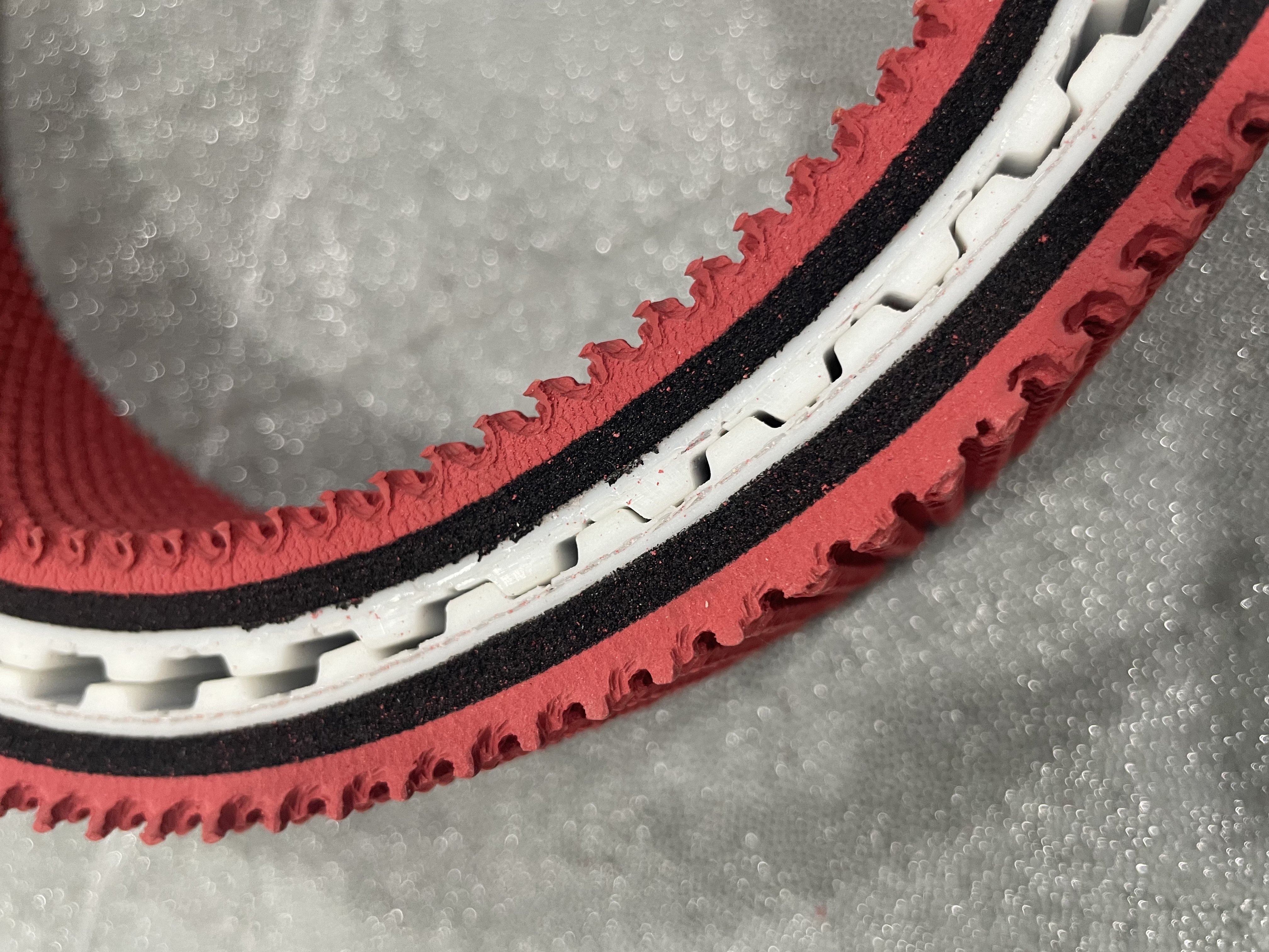 <a href='http://yiemit.com/' target='_blank'><u>PU同步帶</u></a>