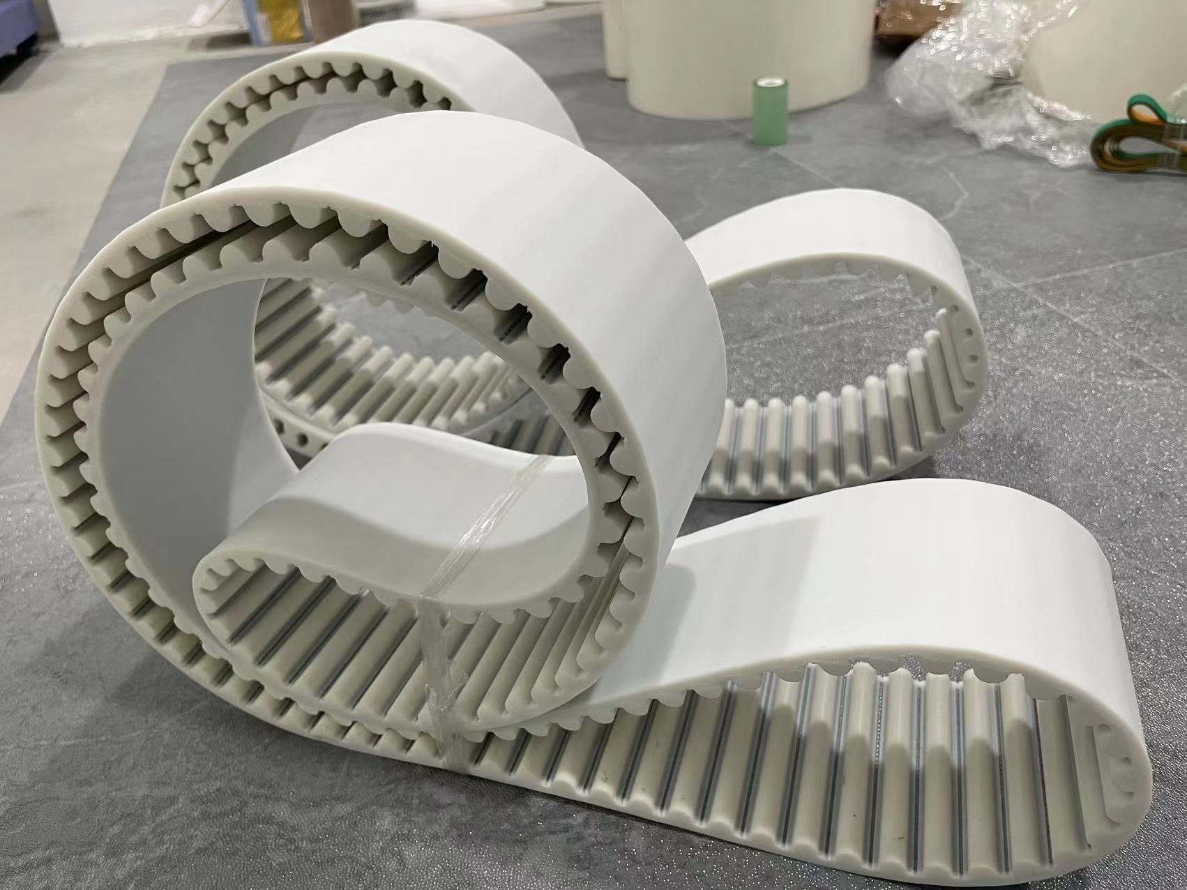 <a href='http://yiemit.com/' target='_blank'><u>同步帶</u></a>