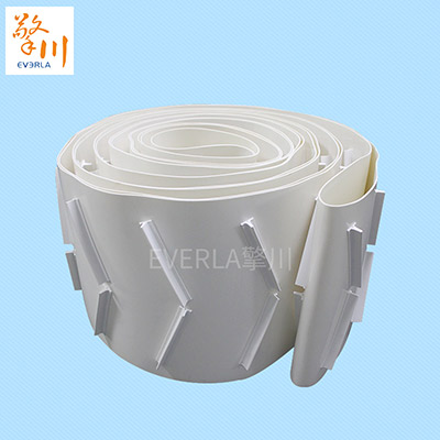  我們廠家制作的托輥配件制作第一時間苛刻的靠