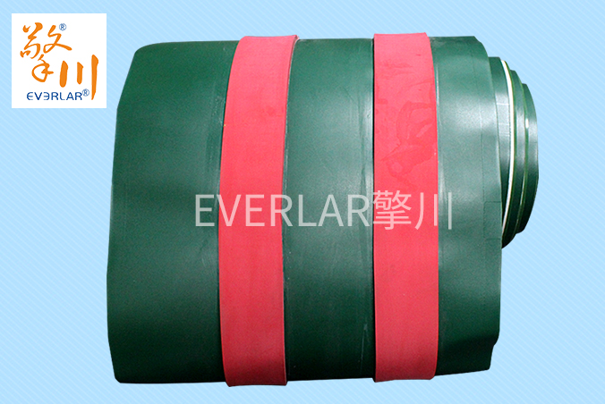  輸送皮帶輸送機有什么優(yōu)點缺點 
